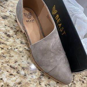 Beast ladies dress shoes